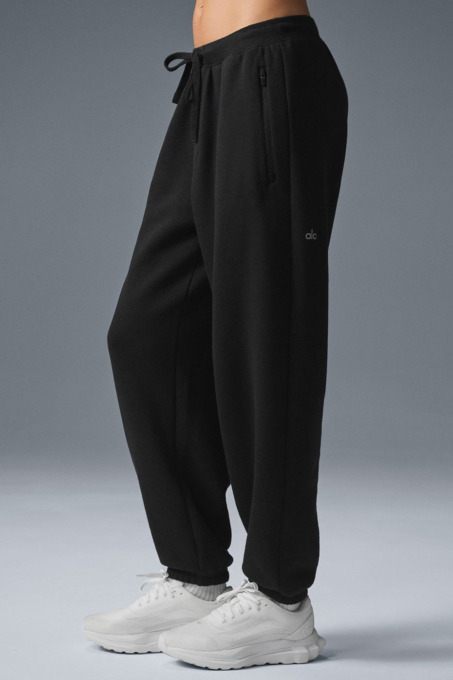 Triumph Restore Sweatpant - Black - Image 3