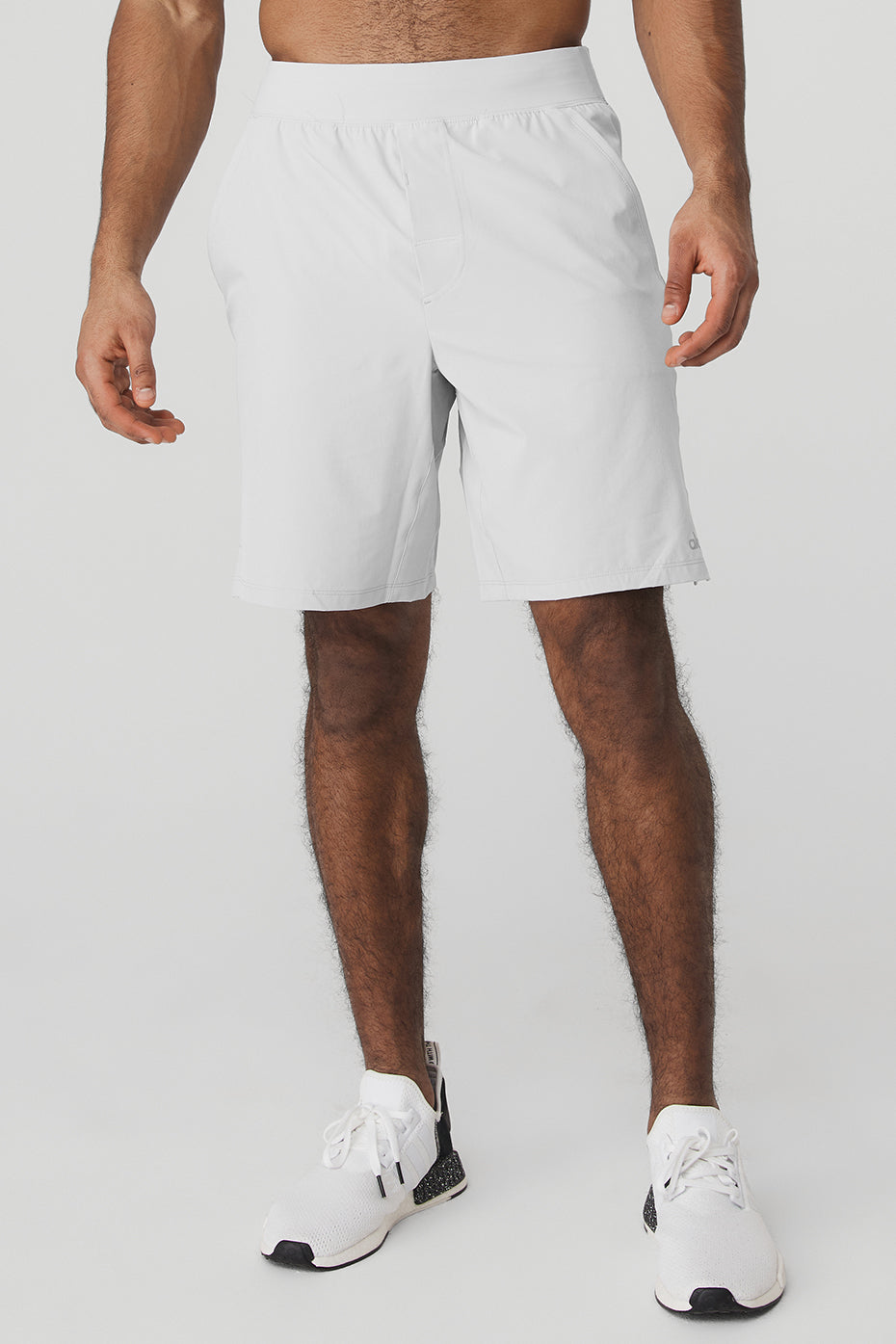 9 Repetition Short - Titanium