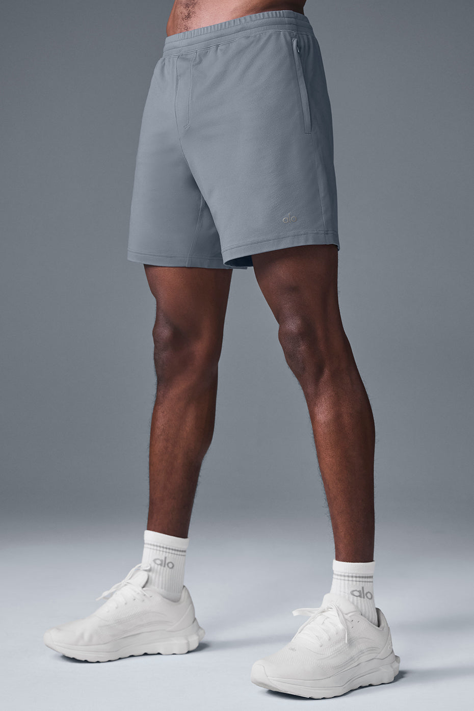 7 Conquer React Performance Short - Steel Grey - Image 3