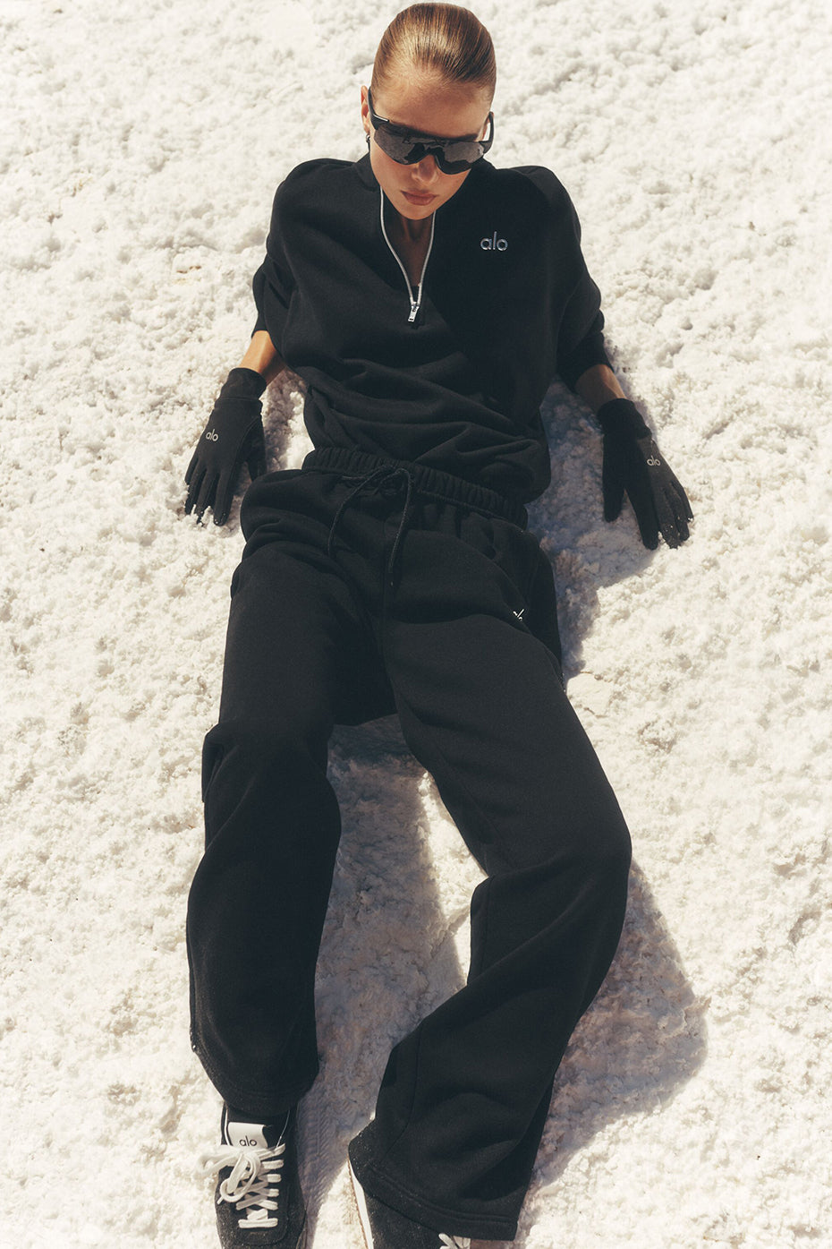 Accolade Straight Leg Sweatpant - Black