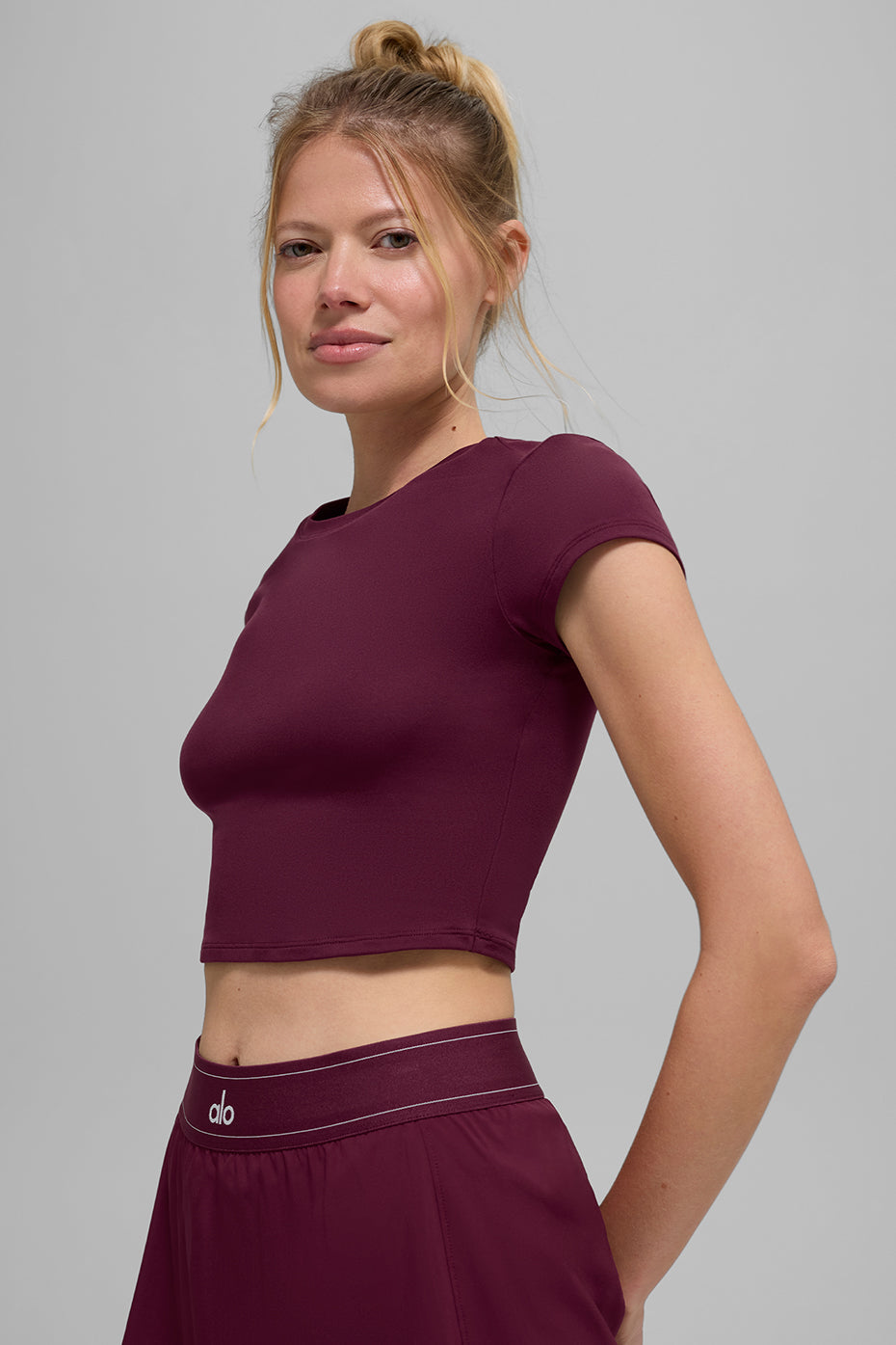 Alosoft Crop Finesse Short Sleeve - Burgundy - Image 4