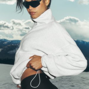 Polar Fleece Retreat Cover Up - White Heather Grey