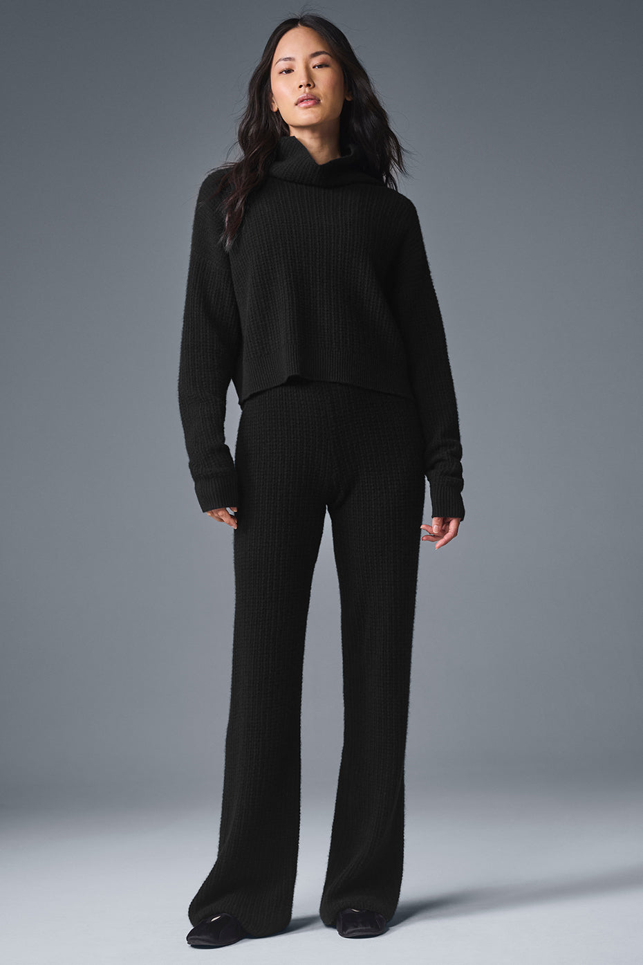 Cashmere Plush Waffle Turtleneck Pullover - Black - Image 4