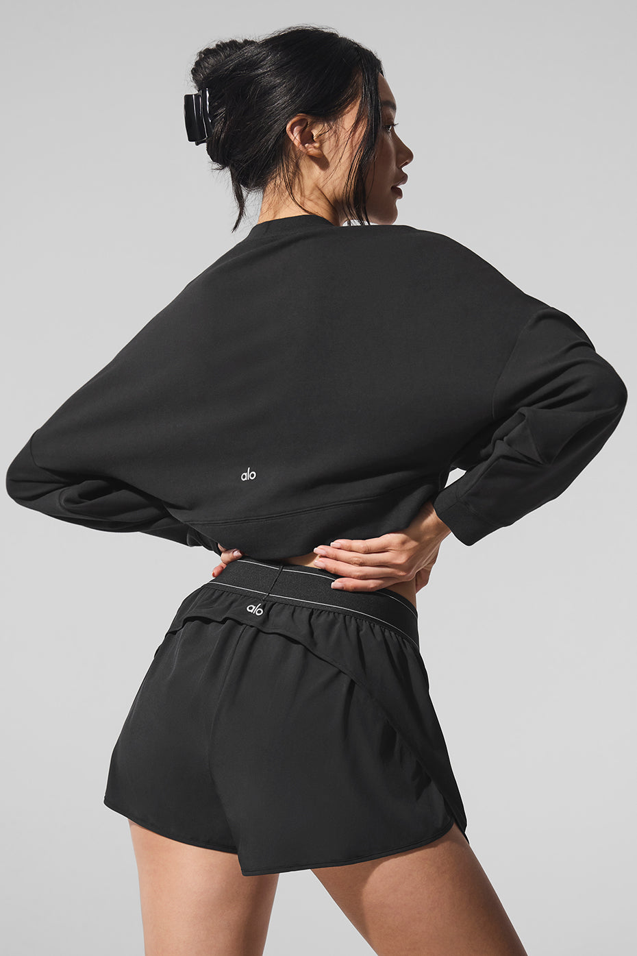 Cropped Sway Crew Neck Pullover - Black - Image 4
