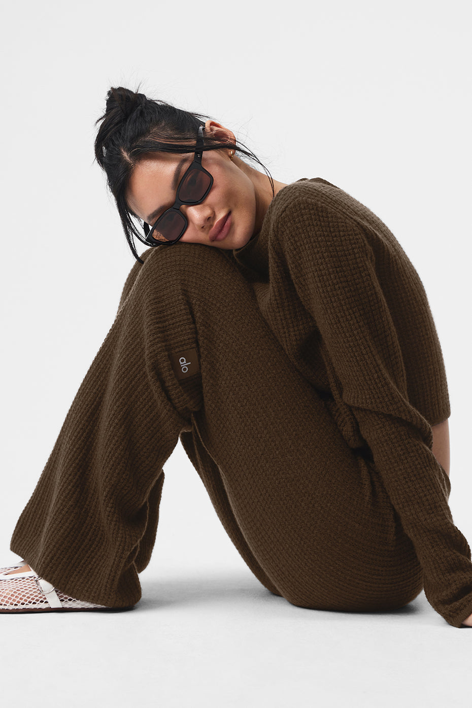 Cashmere High-Waist Plush Waffle Pant - Espresso - Image 4