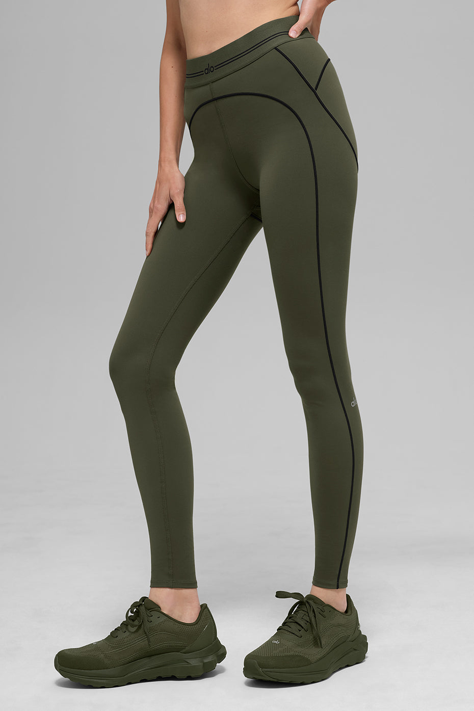 Airbrush High-Waist Heart Throb Legging - Green Olive/Black - Image 4