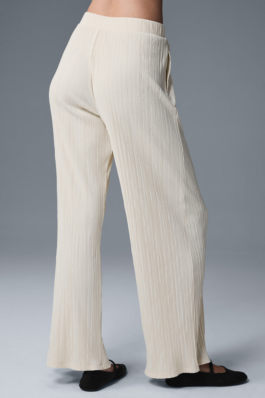High-Waist Micro Plisse Straight Leg Pant - Oat Milk - Image 4