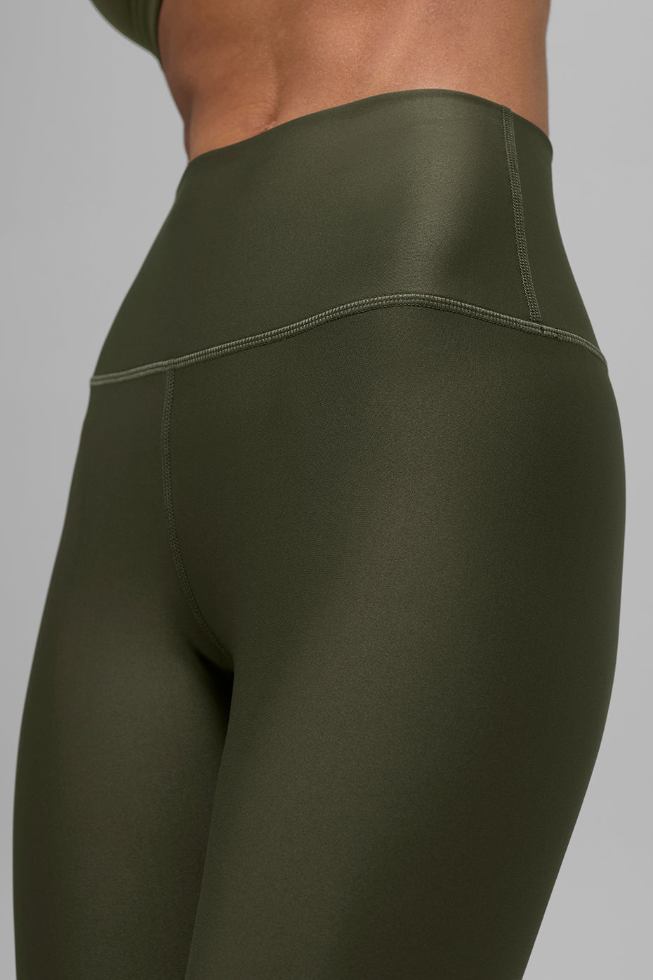 7/8 High-Waist Airlift Legging - Green Olive - Image 3