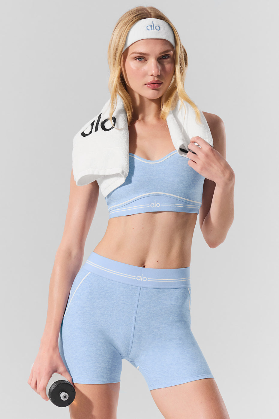 4 Alosoft High-Waist Heart Throb Short - Seashell Blue Heather/White